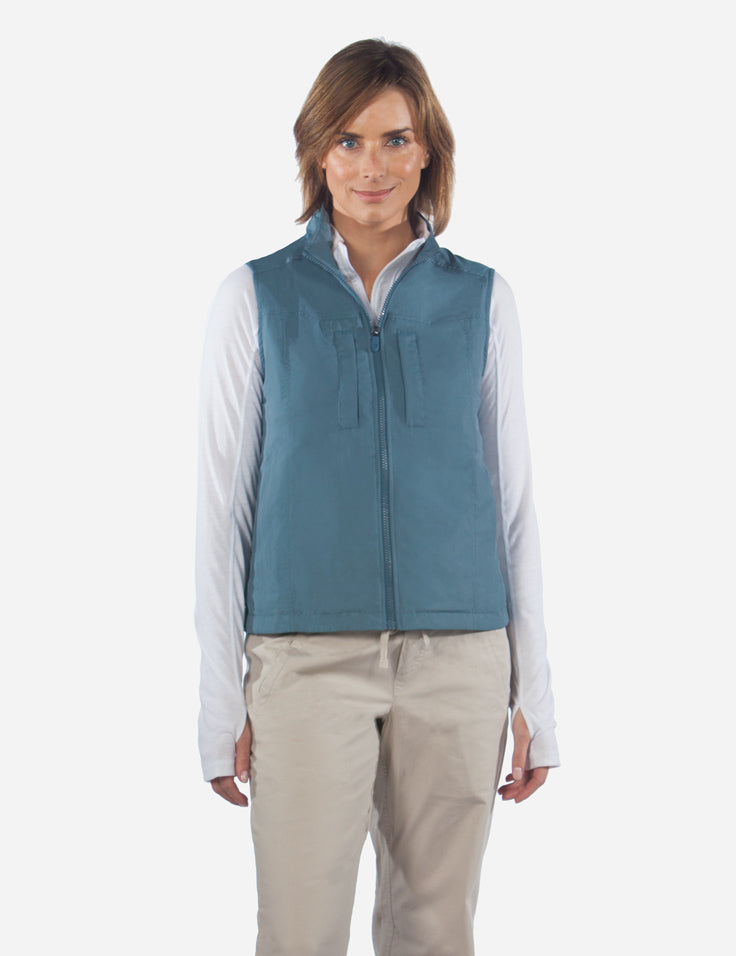 SCOTTeVEST Fireside Fleece Vest for Women - 15 Hidden Pockets - Warm  Wrinkle Resistant for Travel & More (Ash, Small) at  Women's Coats  Shop